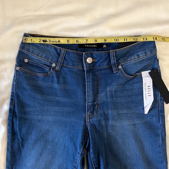 ✨Tahari✨ NWT Kelly Rayon Denim Mid Rise Skinny Jeans Size 4/27 - Picture 16 of 16